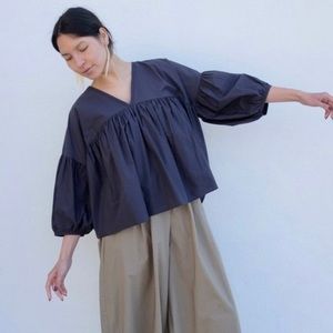Black Crane Faded Black Puff Sleeve Top